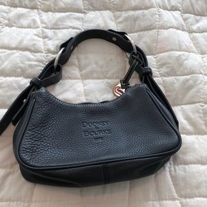 Small black Dooney & Bourke purse. Great shape!